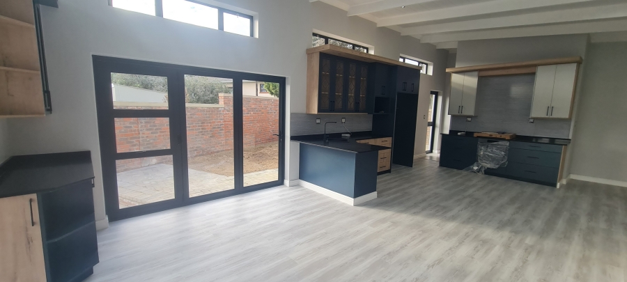 4 Bedroom Property for Sale in Mossel Bay Central Western Cape